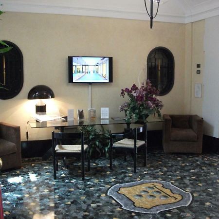 Residence Borgonuovo Uno Apartments Milan Extérieur photo